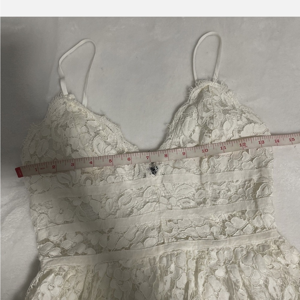 NBD Give It Up Lace Dress Size Small - Picture 6 of 9